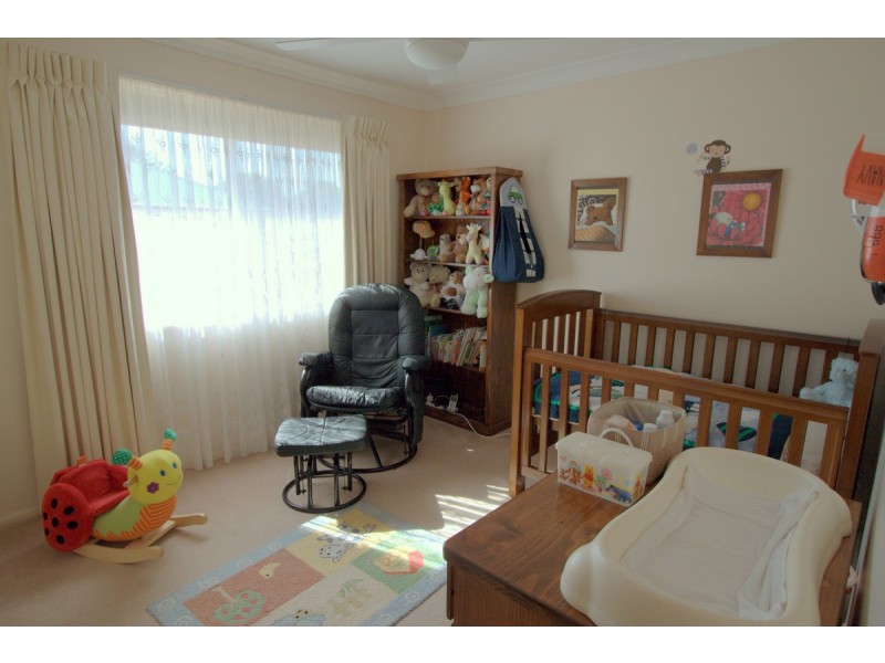 21 Mengel Court, Middle Ridge QLD 4350