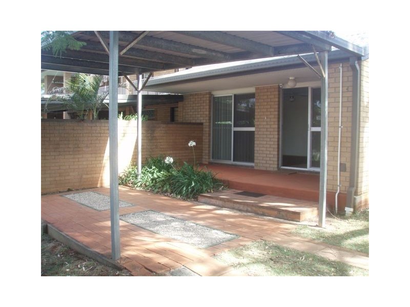 1/198 Ramsay Street, Centenary Heights QLD 4350