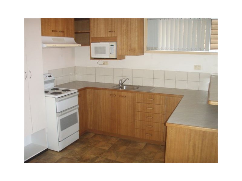 1/198 Ramsay Street, Centenary Heights QLD 4350