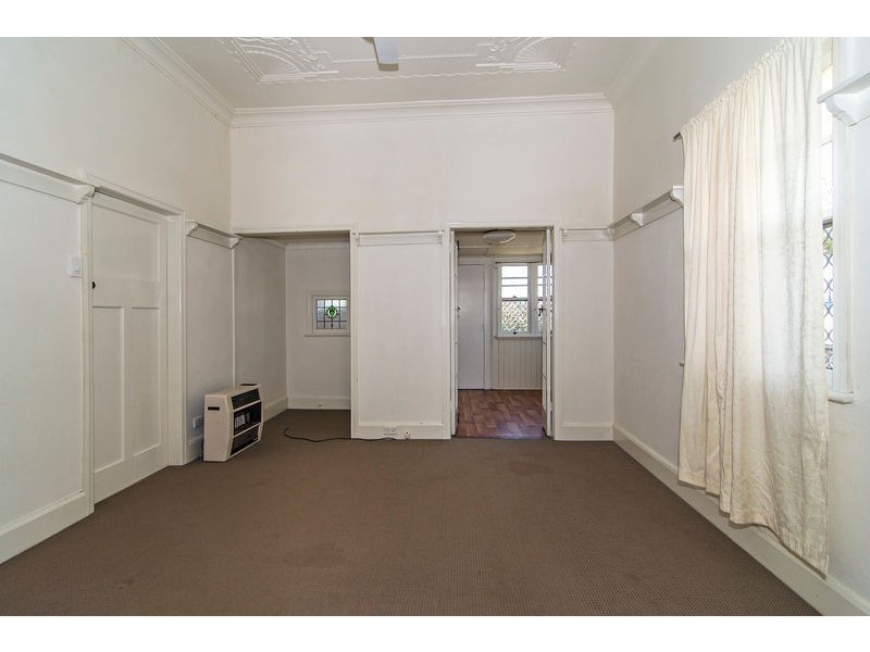 2 Rome Street, Newtown QLD 4350