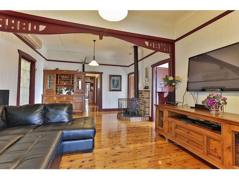 164 Taylor Street, Newtown QLD 4350