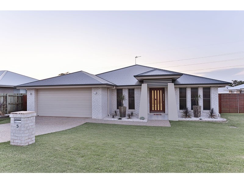 5 Vinniecombe Street, Kearneys Spring QLD 4350