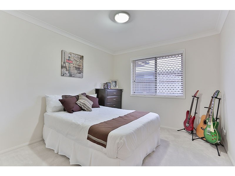 5 Vinniecombe Street, Kearneys Spring QLD 4350