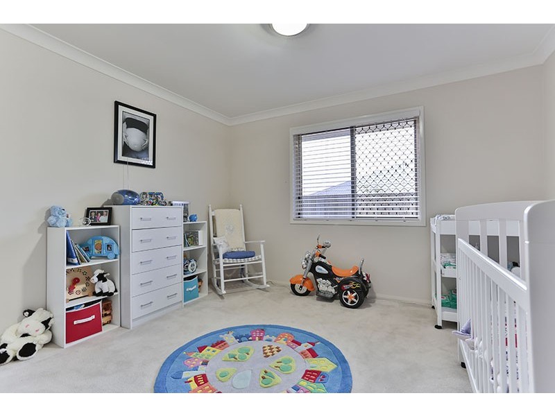 5 Vinniecombe Street, Kearneys Spring QLD 4350