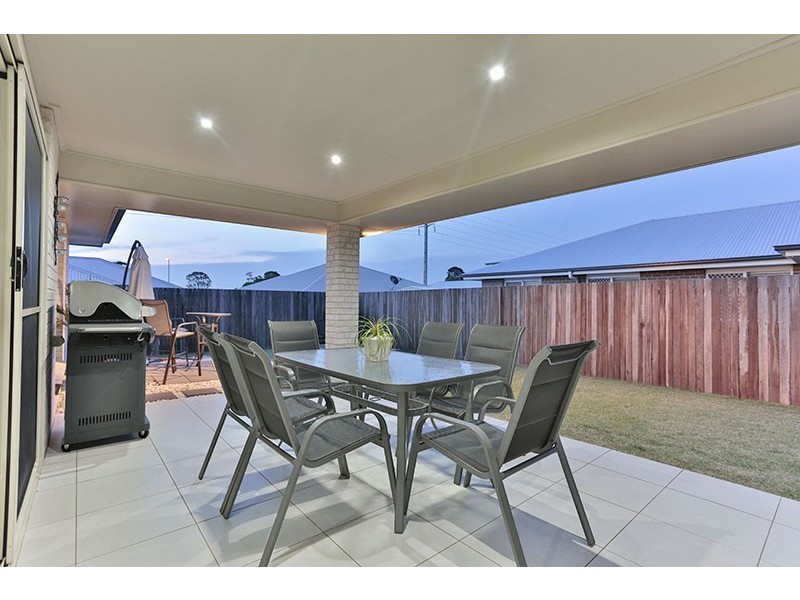 5 Vinniecombe Street, Kearneys Spring QLD 4350