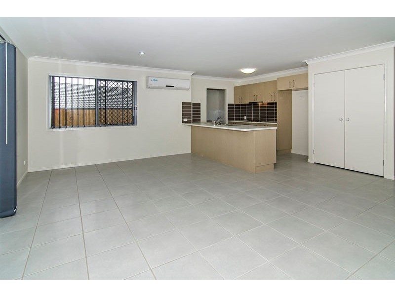 6 Cooranga Street, Glenvale QLD 4350