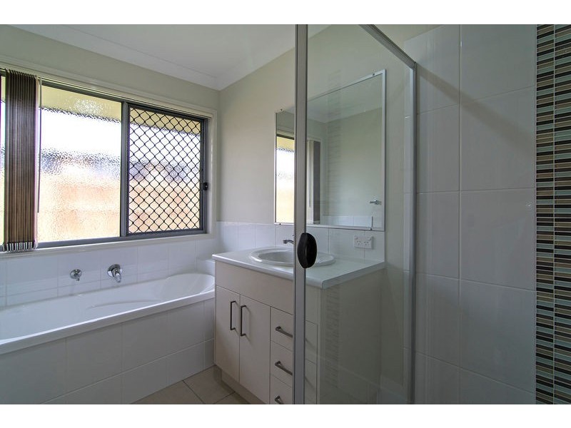 12 Goshawk Drive, Highfields QLD 4352