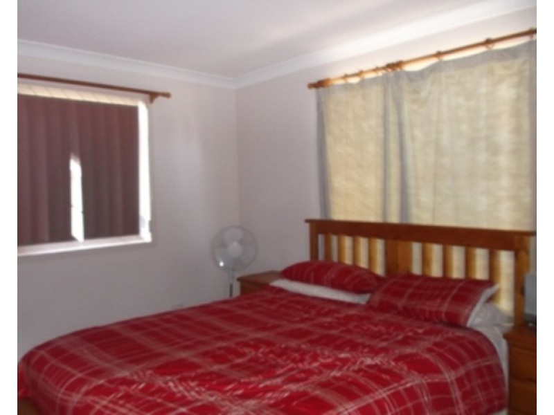 4 Muller Street, Kearneys Spring QLD 4350