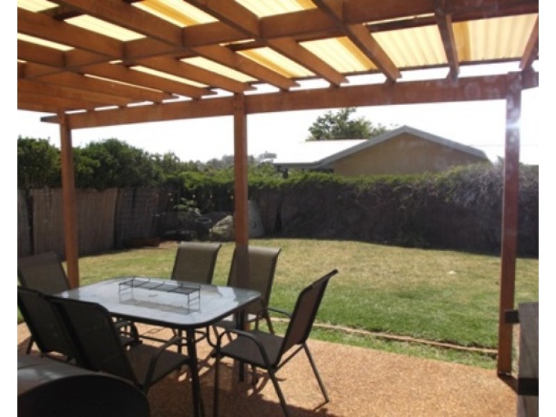 4 Muller Street, Kearneys Spring QLD 4350