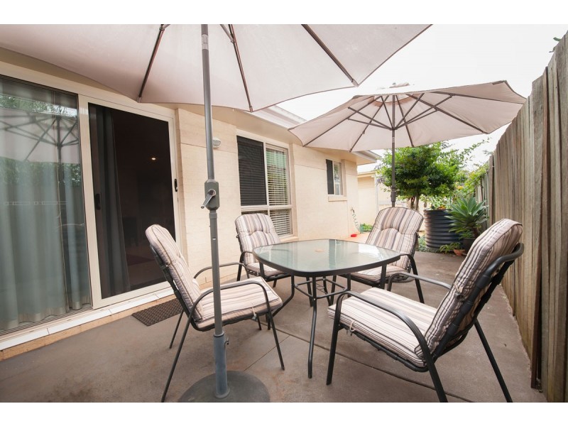 Unit 3/11 Gladstone Street, Newtown QLD 4350