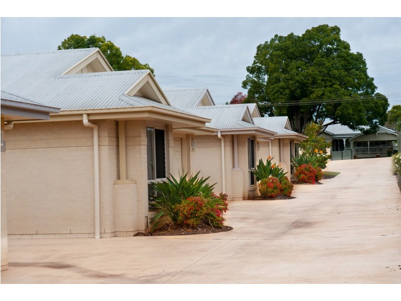 Unit 3/11 Gladstone Street, Newtown QLD 4350