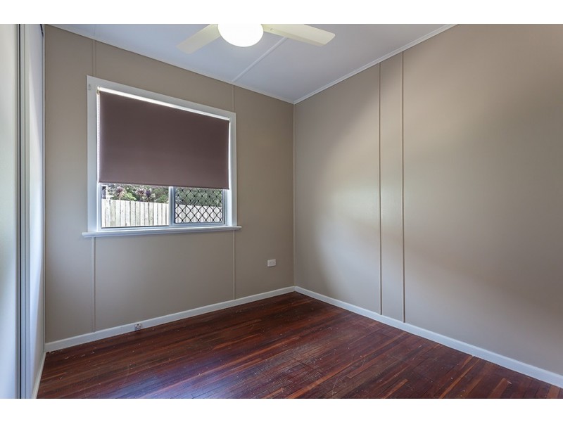 11 Jonathan Street, Rockville QLD 4350