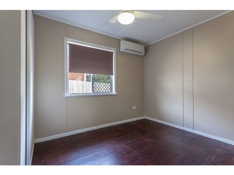 11 Jonathan Street, Rockville QLD 4350