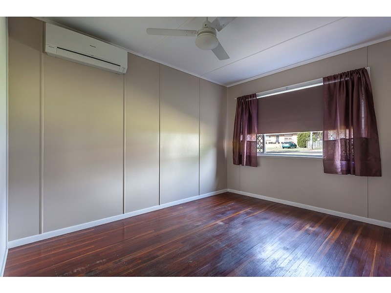 11 Jonathan Street, Rockville QLD 4350