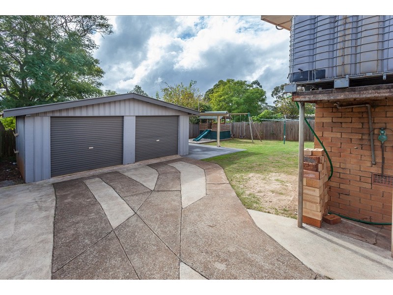11 Jonathan Street, Rockville QLD 4350