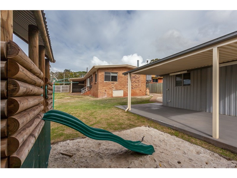 11 Jonathan Street, Rockville QLD 4350