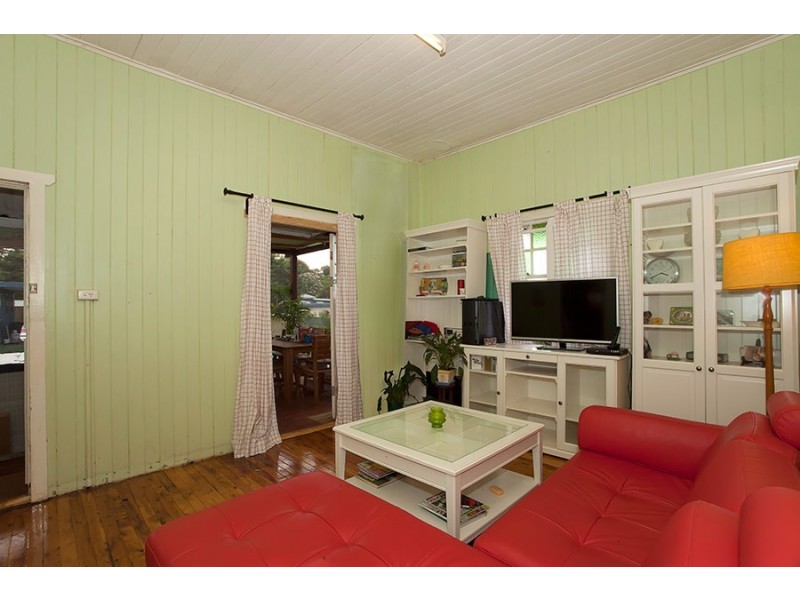 399 Tor Street, Newtown QLD 4350