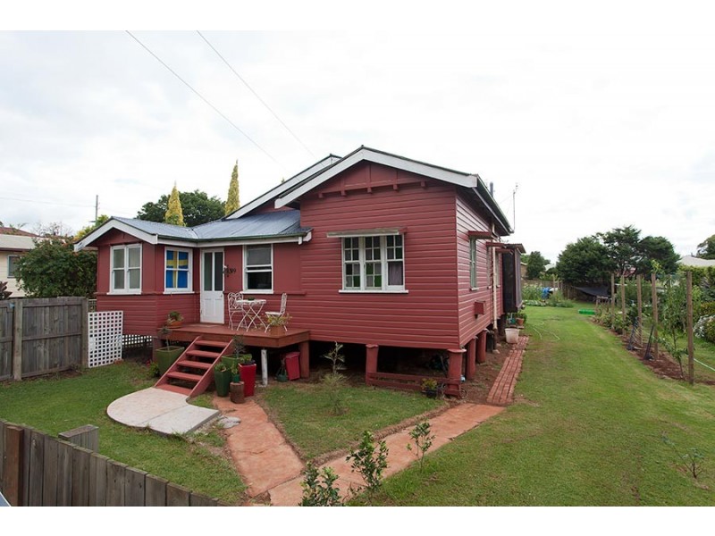399 Tor Street, Newtown QLD 4350