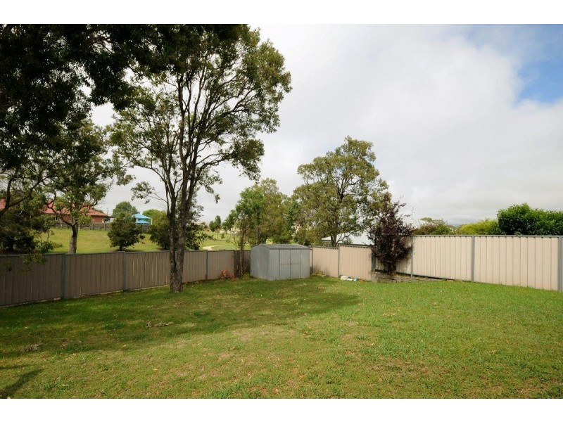 6 Hargrave Street, Wilsonton QLD 4350