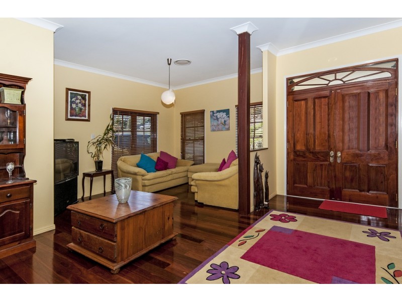 7 Kym Court, Hodgson Vale QLD 4352