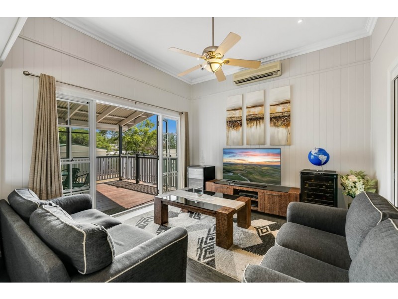 190 Long Street, South Toowoomba QLD 4350
