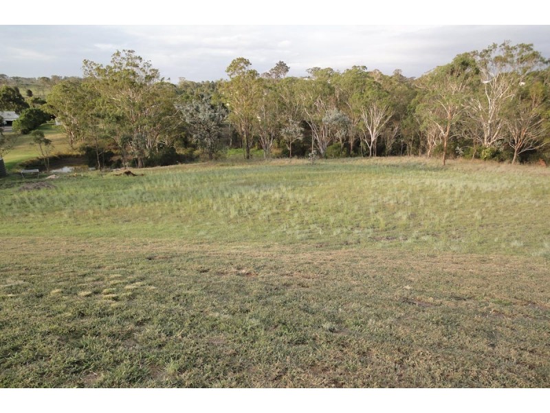 5 Lydia Place, Top Camp QLD 4350