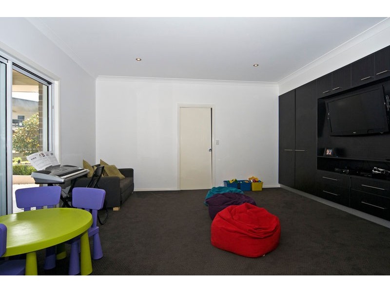 13-15 Cook Court, Highfields QLD 4352