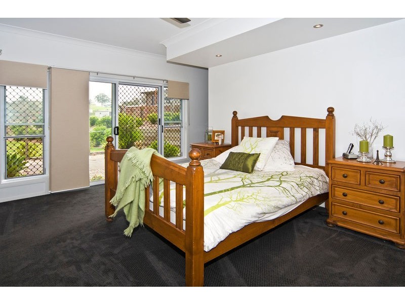13-15 Cook Court, Highfields QLD 4352