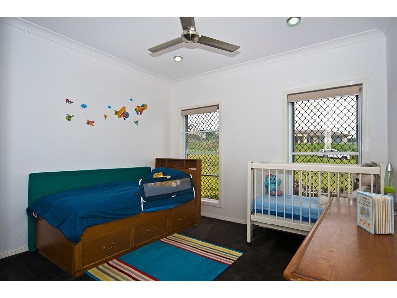 13-15 Cook Court, Highfields QLD 4352