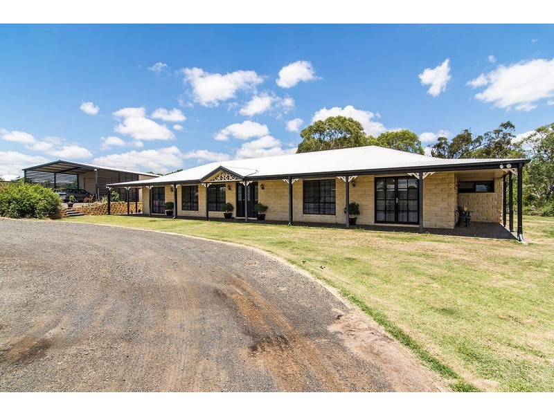 11 Strathdarr Drive, Torrington QLD 4350