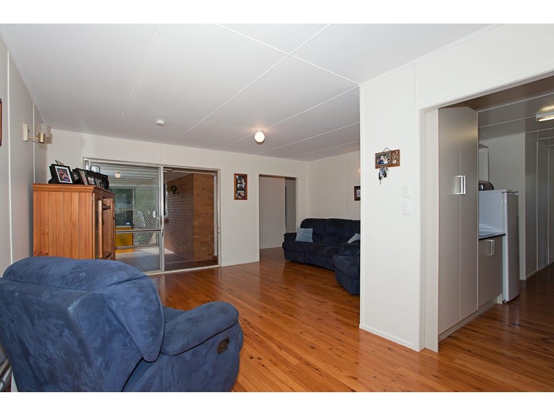 12 Farr Street, Kearneys Spring QLD 4350