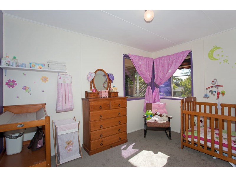 12 Farr Street, Kearneys Spring QLD 4350