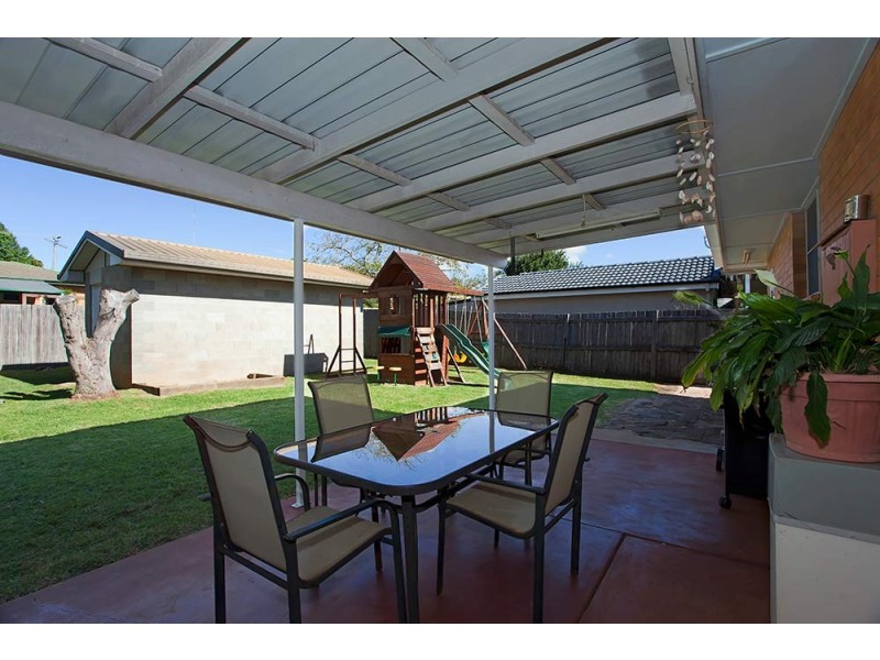 12 Farr Street, Kearneys Spring QLD 4350