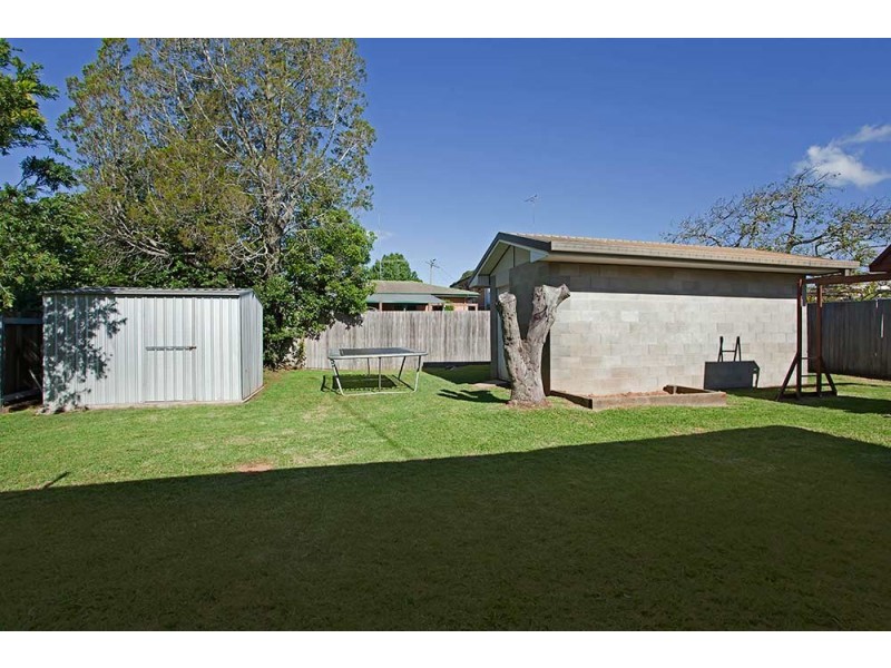 12 Farr Street, Kearneys Spring QLD 4350