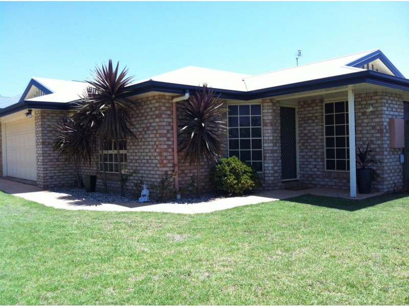 9 Fadden Crescent, Middle Ridge QLD 4350