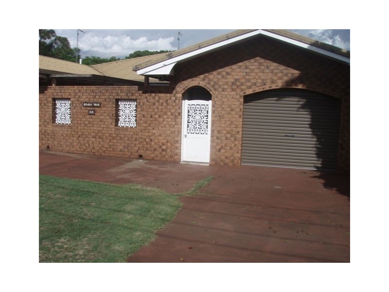 2/38 Beryl Street, Wilsonton QLD 4350