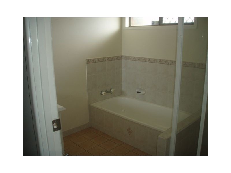 2/38 Beryl Street, Wilsonton QLD 4350