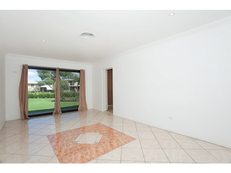 35 Desmond Lane, Oakey QLD 4401