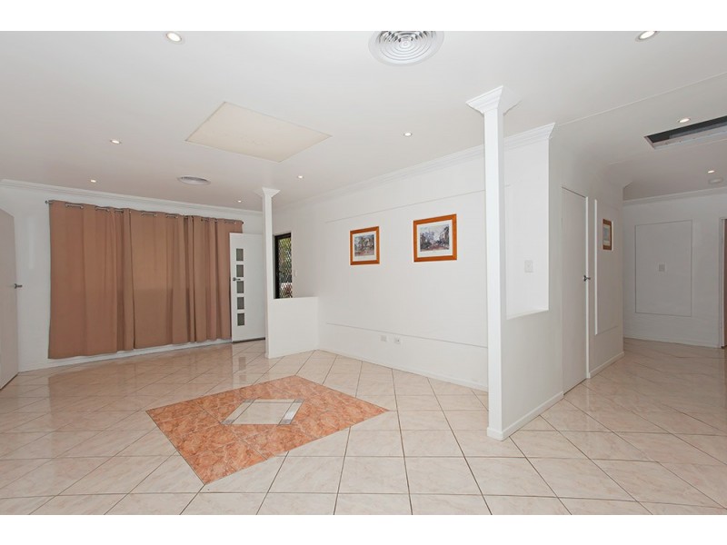 35 Desmond Lane, Oakey QLD 4401