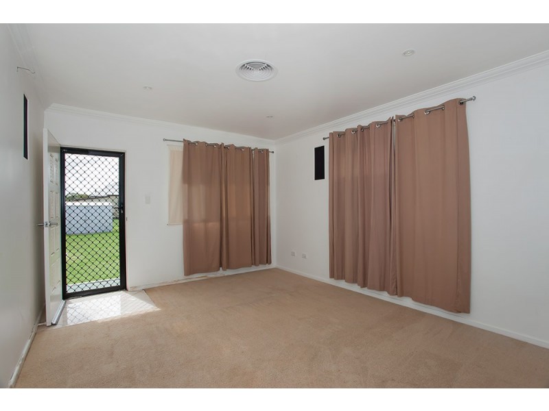 35 Desmond Lane, Oakey QLD 4401