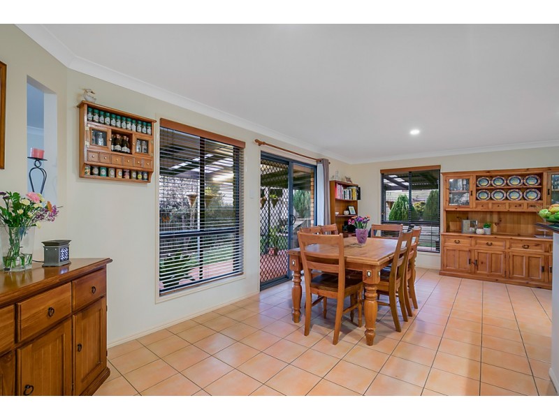 3 Saratoga Close, Wilsonton QLD 4350