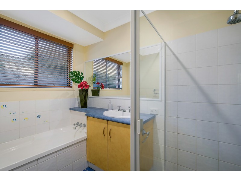 3 Saratoga Close, Wilsonton QLD 4350