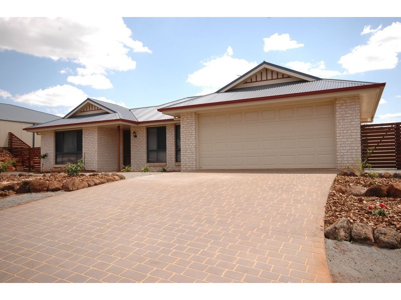 21 Willowburn Drive, Rockville QLD 4350
