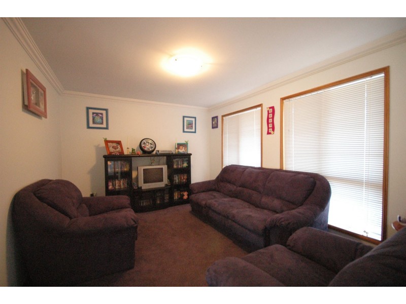 21 Willowburn Drive, Rockville QLD 4350