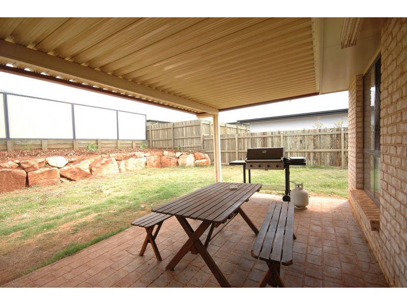 21 Willowburn Drive, Rockville QLD 4350