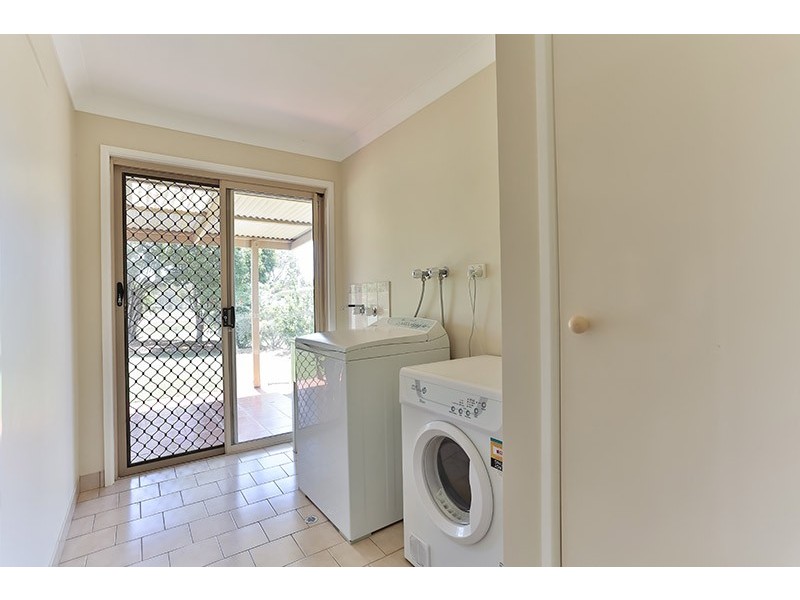 46 Parkridge Drive, Withcott QLD 4352