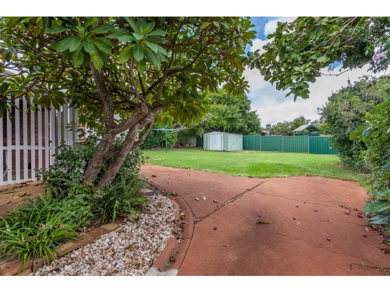 9 Drayton Road, Harristown QLD 4350