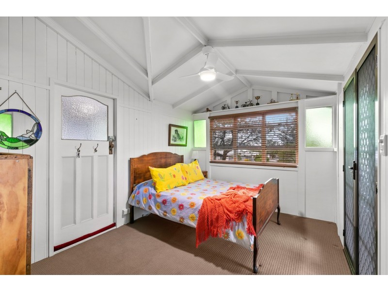 22 Dunne Street, Harristown QLD 4350