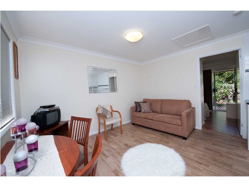 “Oxford Crest” Unit 6/306 James Street, Harristown QLD 4350