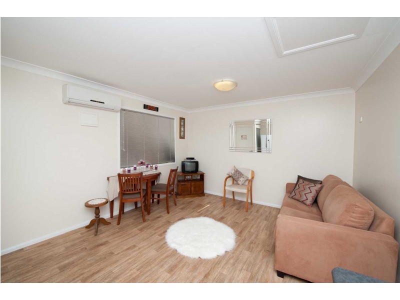 “Oxford Crest” Unit 6/306 James Street, Harristown QLD 4350
